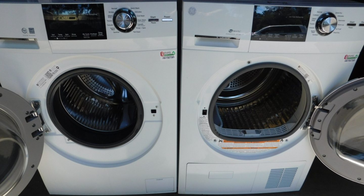 STACKABLE GE WASHER & DRYER (24 INCH 220 VOLT ELECTRIC) A300