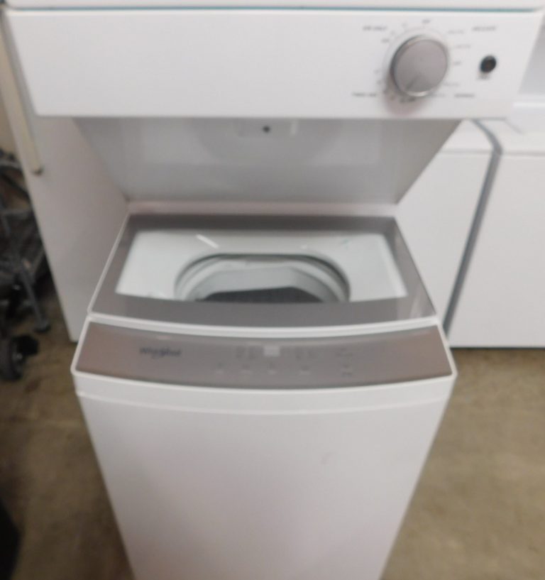 STACK WHIRLPOOL WASHER & DRYER (24 INCH 220 VOLT ELECTRIC) A268