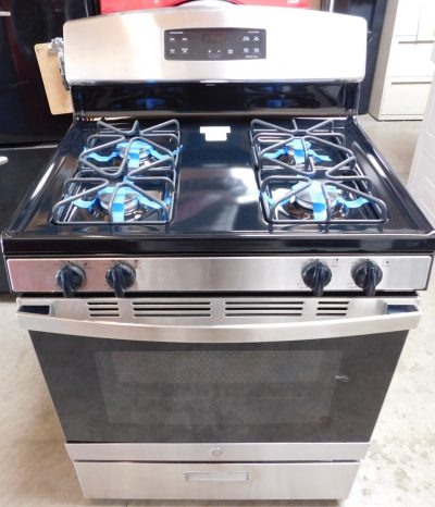 STOVE- FRIGIDAIRE (BLACK & STAINLESS STEEL) - (CONVECTION) GAS   PRODUCT ID#A-333