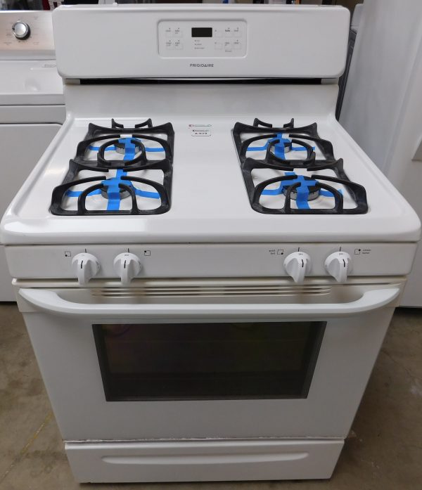 STOVE- FRIGIDAIRE - GAS   PRODUCT ID#A-679 HUYNH CPU