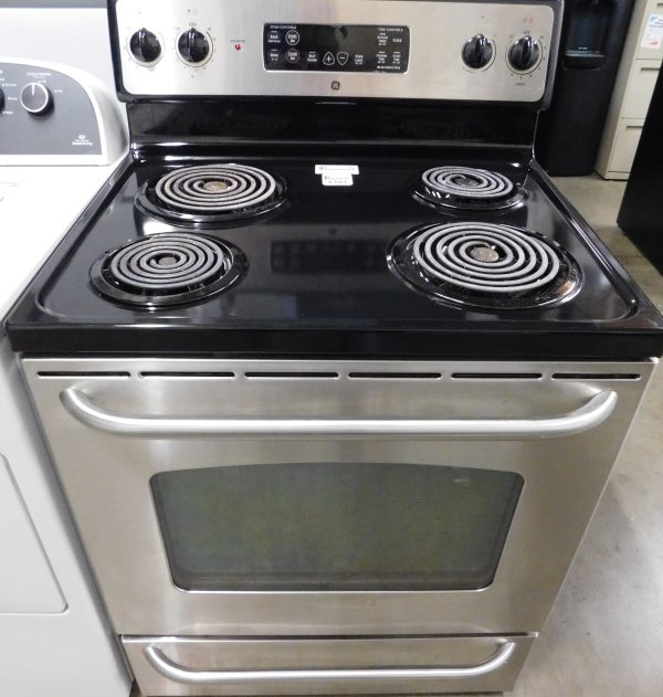 STOVE- 30 INCH GE ELECTRIC BURNER TOP STOVE A-683