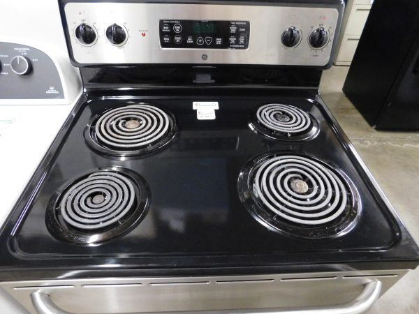 STOVE- 30 INCH GE ELECTRIC BURNER TOP STOVE A-683 - Image 2