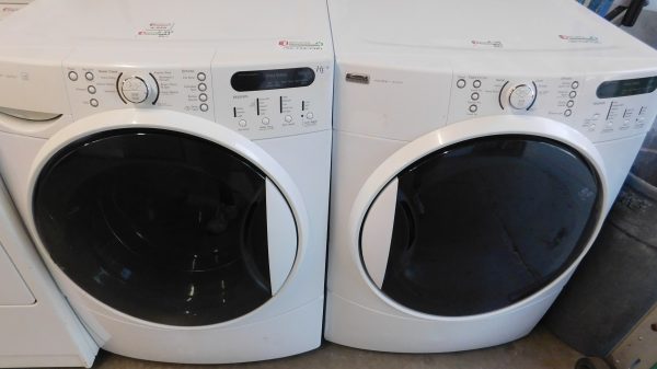 KENMORE WASHER AND GAS DRYER SET - PRODUCT ID# A-529