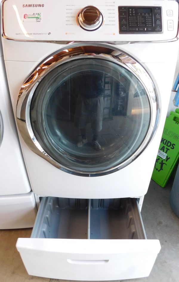 SAMSUNG WASHER AND GAS DRYER-WITH STEAM- ON PEDESTALS - PRODUCT ID# A-687 - Image 11