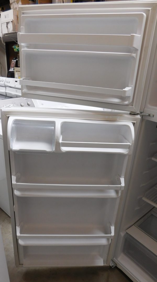 18 CU. FT.  WHIRLPOOL TOP FREEZER REFRIGERATOR  A-639 - Image 5