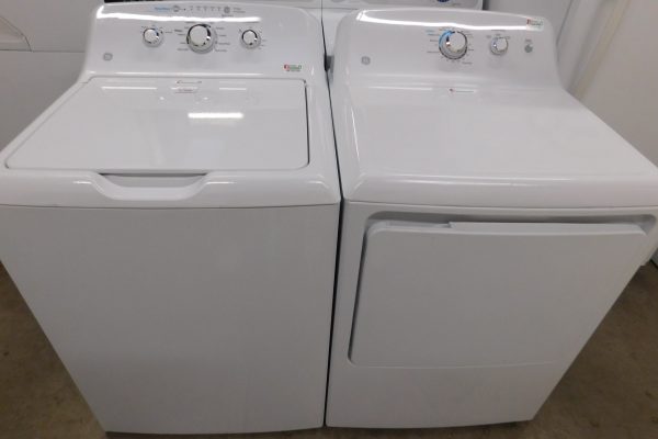 GENERAL ELECTRIC SET- SUPER CAPACITY - WASHER AND GAS DRYER- SET PRODUCT ID#A-686