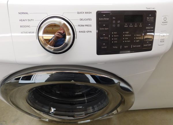 FRONT LOAD- (VERY NEW) SAMSUNG (KING SIZE) FRONT LOAD WASHER - A-460  (FRONT LOAD) - Image 4