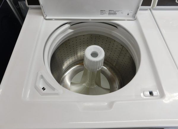 SPEED QUEEN (COMMERCIAL GRADE) (ALMOST NEW) WASHER & DRYER SET GAS (MADE BY ALLIANCE) --KING SIZE CAPACITY- HEAVY DUTY- PRODUCT ID#A-464 - Image 7