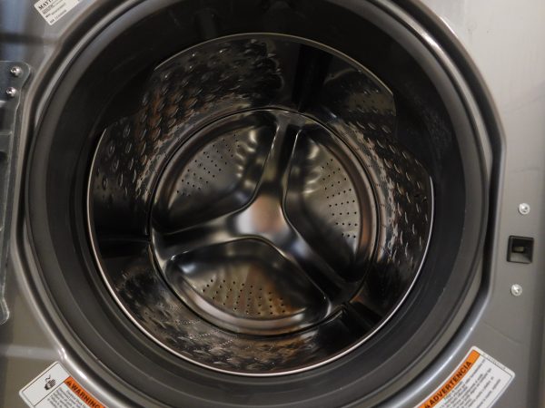 FRONT LOAD- (VERY NEW) MAYTAG (KING SIZE) (GREY) FRONT LOAD WASHER - A-167  (FRONT LOAD) - Image 8