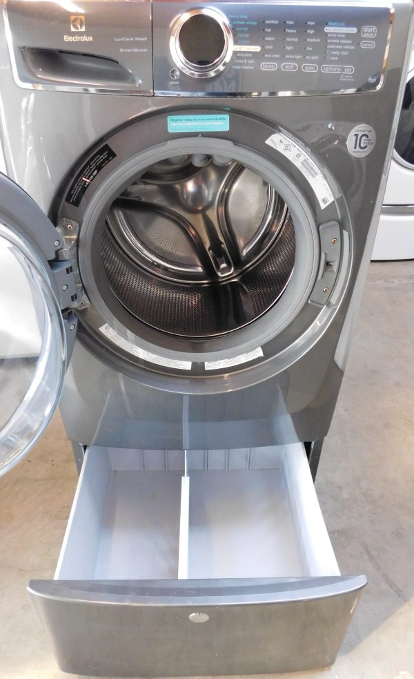 FRONT LOAD- FRIGIDAIRE WASHER ON PEDISTAL - A--407   (FRONT LOAD) - Image 2