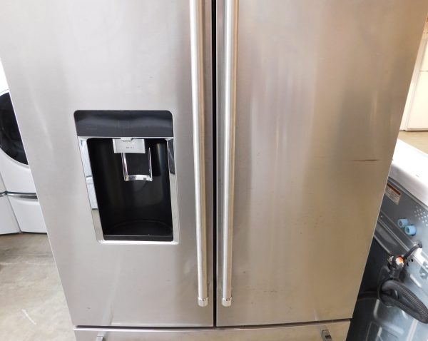 24 CU. FT. KITCHEN AID SIDE-BY-SIDE REFRIGERATOR & FREEZER (WITH ICE & WATER DISPENSER) (STAINLESS STEEL)  A-347 - Image 3