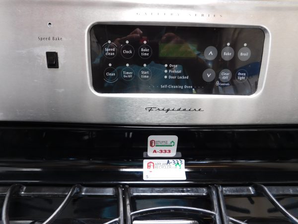 STOVE- FRIGIDAIRE (BLACK & STAINLESS STEEL) - (CONVECTION) GAS   PRODUCT ID#A-333 - Image 3
