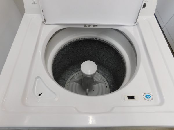 AMANA WASHER- SUPER SIZE CAPACITY- (ALMOST NEW) HEAVY DUTY WASHER- PRODUCT ID#A-658 - Image 5