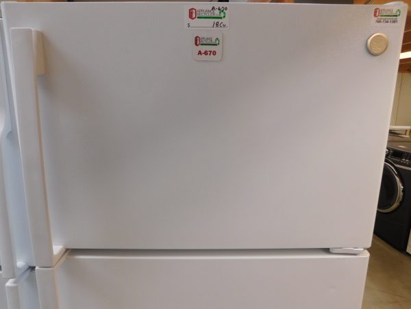 18 CU. FT. GE TOP FREEZER REFRIGERATOR  A-670 - Image 2
