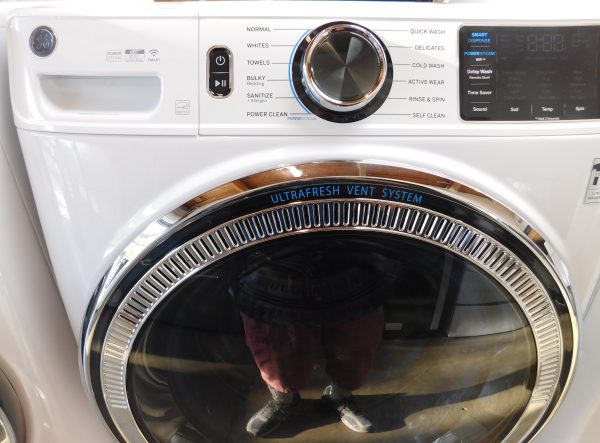 GENERAL ELECTRIC WASHER AND ELECTRIC DRYER-(NEW)- ON PEDESTALS - PRODUCT ID# A-379 - Image 5