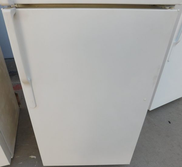 18 CU. FT. GE TOP FREEZER REFRIGERATOR  A-557 - Image 2