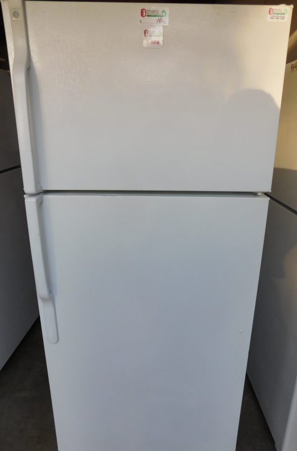 18 CU. FT. GE TOP FREEZER REFRIGERATOR  A-565