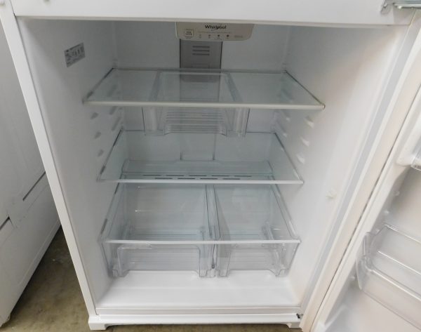 21 CU. FT. (LIKE NEW) WHIRLPOOL TOP FREEZER REFRIGERATOR  A-578 - Image 6