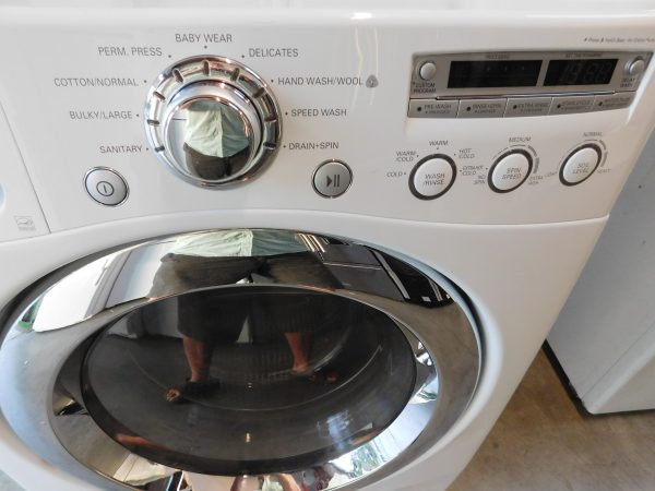 LG WASHER AND GAS DRYER SET - (FRONT LOAD) PRODUCT ID# A-672 - Image 5