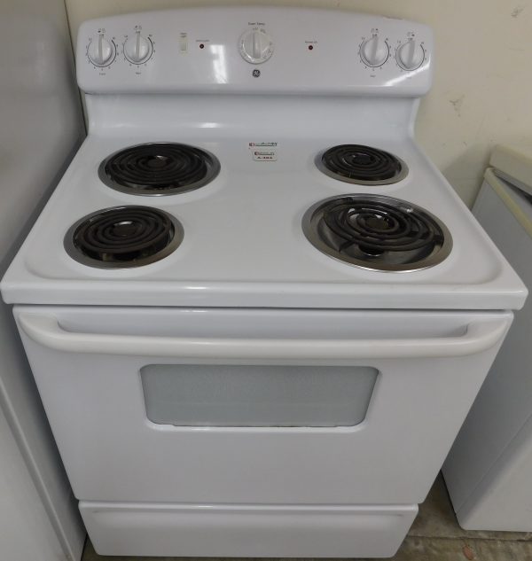 STOVE- 30 INCH (VERY NEW) G.E. ELECTRIC BURNER TOP STOVE A-484