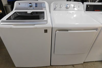 GENERAL ELECTRIC SET- KING SIZE CAPACITY - WASHER AND ELECTRIC DRYER- SET PRODUCT ID#A-618