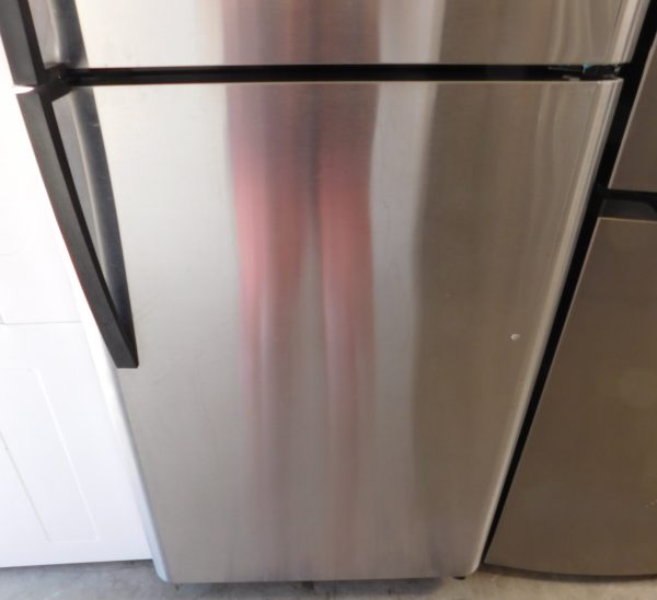 18 CU. FT. (STAINLESS STEEL) WITH ICE MAKER (GLASS SHELVES) KENMORE TOP FREEZER REFRIGERATOR  A-390 - Image 3