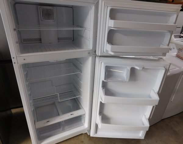 16 CU. FT. (GLASS WITH WIRE SHELVES) GE TOP FREEZER REFRIGERATOR  A-527 - Image 4