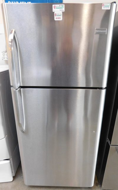 20 CU. FT. (STAINLESS STEEL) (GLASS SHELVES) FRIGIDAIRE TOP FREEZER REFRIGERATOR  A-621