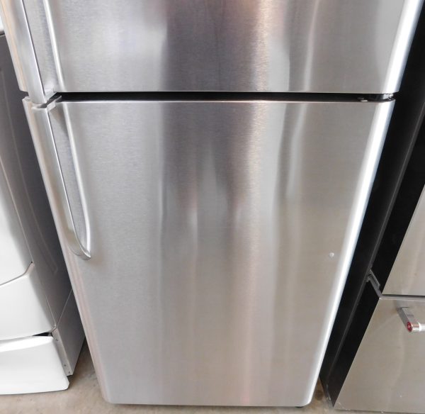 20 CU. FT. (STAINLESS STEEL) (GLASS SHELVES) FRIGIDAIRE TOP FREEZER REFRIGERATOR  A-621 - Image 3