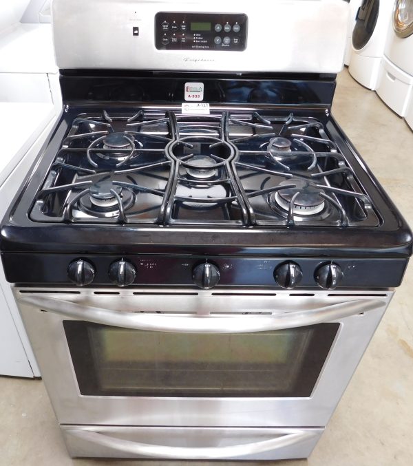 STOVE- FRIGIDAIRE (BLACK & STAINLESS STEEL) - (CONVECTION) GAS   PRODUCT ID#A-614