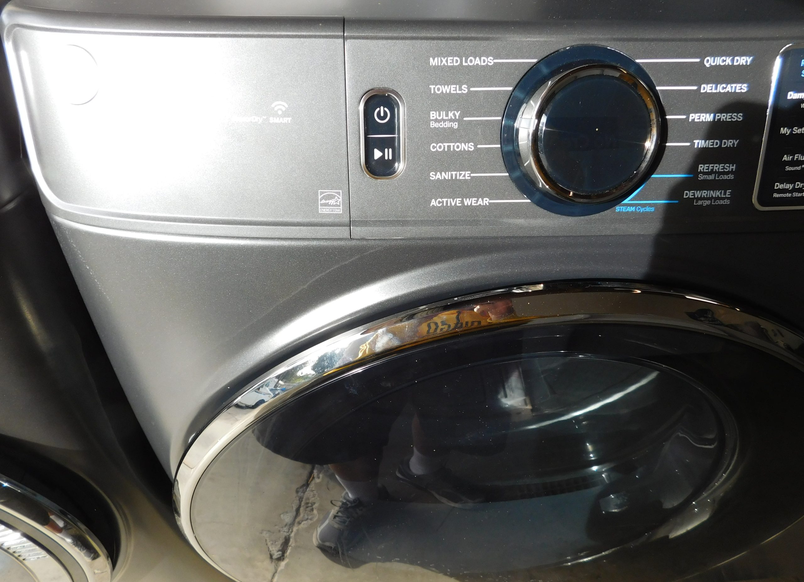 GENERAL ELECTRIC (NEW) WASHER AND GAS DRYER SET (ON MINI PEDISTAL) - (FRONT LOAD) PRODUCT ID# A-229 - Image 13