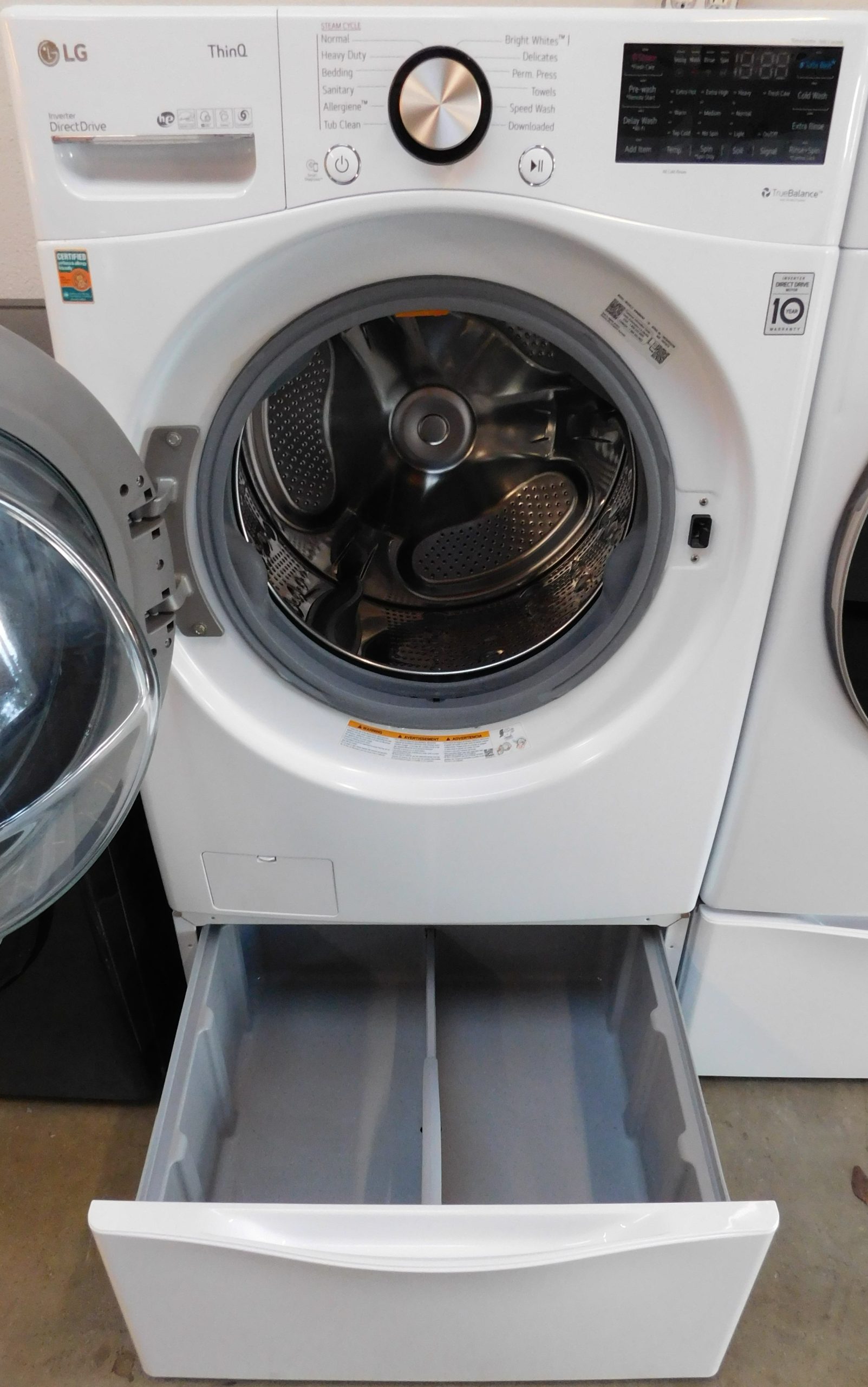 LG WASHER AND ELECTRIC DRYER-(VERY NEW)- ON PEDESTALS - PRODUCT ID# A-140 - Image 6